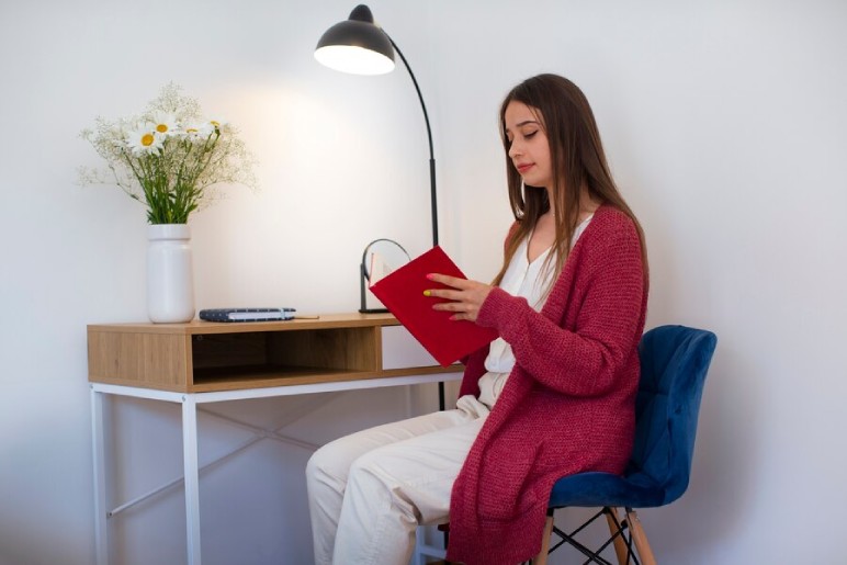  reading chair