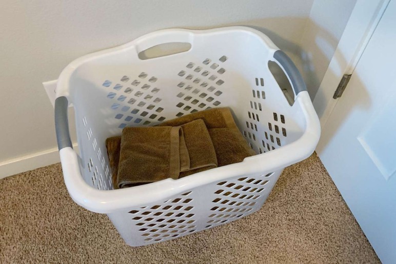 How to Choose the Right Laundry Hamper for Your Home?